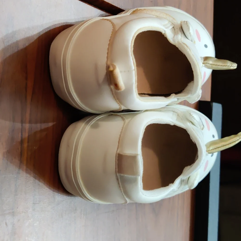 Old Navy Unicorn Shoes (10) - Picture 3 of 6
